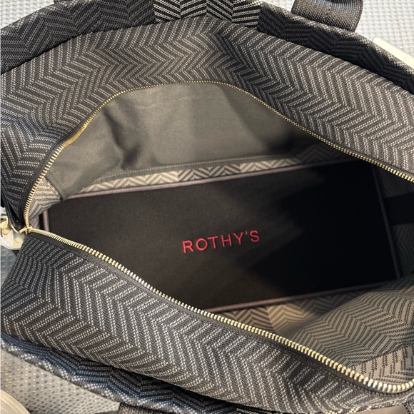 Rothy's Chevron Black and Gray Duffel Bag “ no box” - Picture 4 of 7